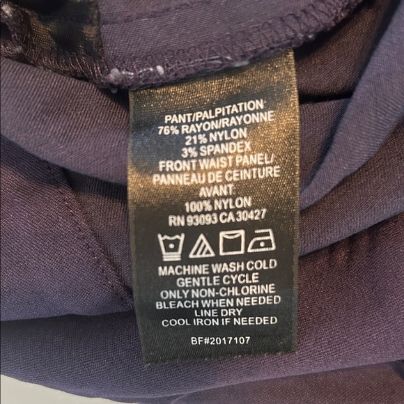 NIC+ZOE Rich Purple Pants 75%Rayon , 21%Nylon , 3% Spandex, Size 14 - Picture 6 of 6